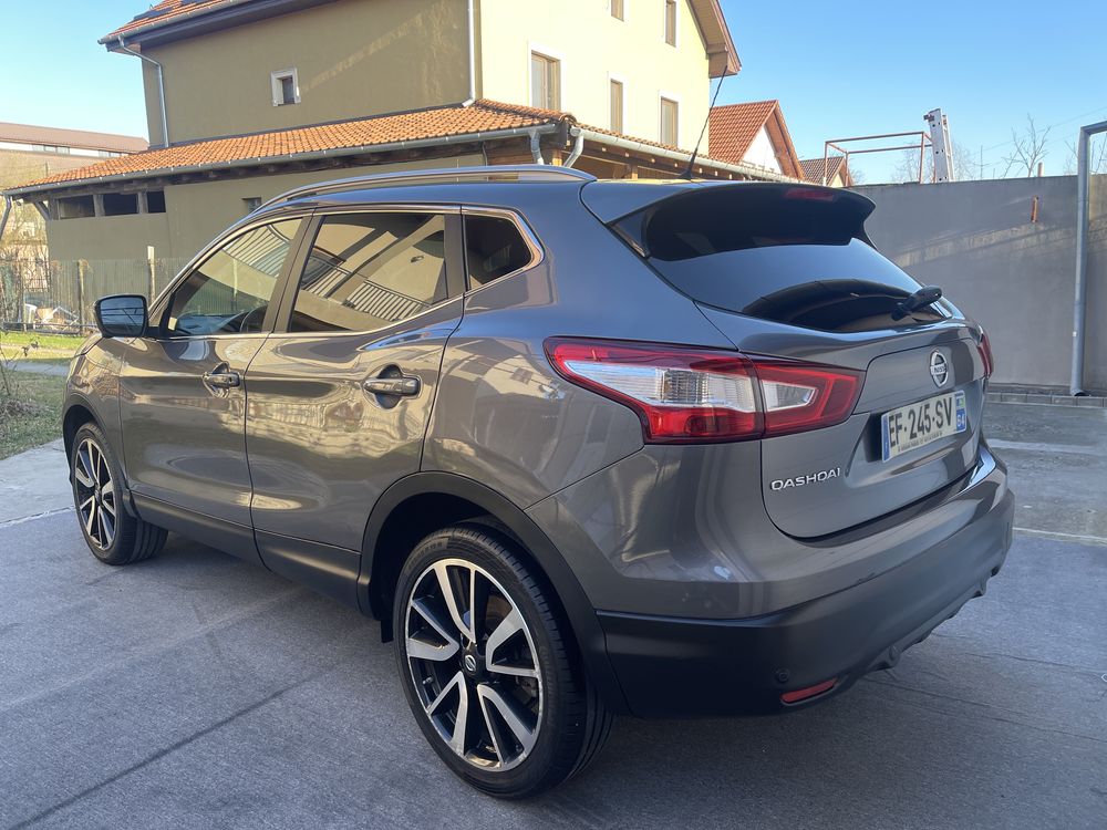 Nissan Qashqai Tekna•1.5dCi•IncalzireS•Camere360°•LED•Piele•Pano•Euro6