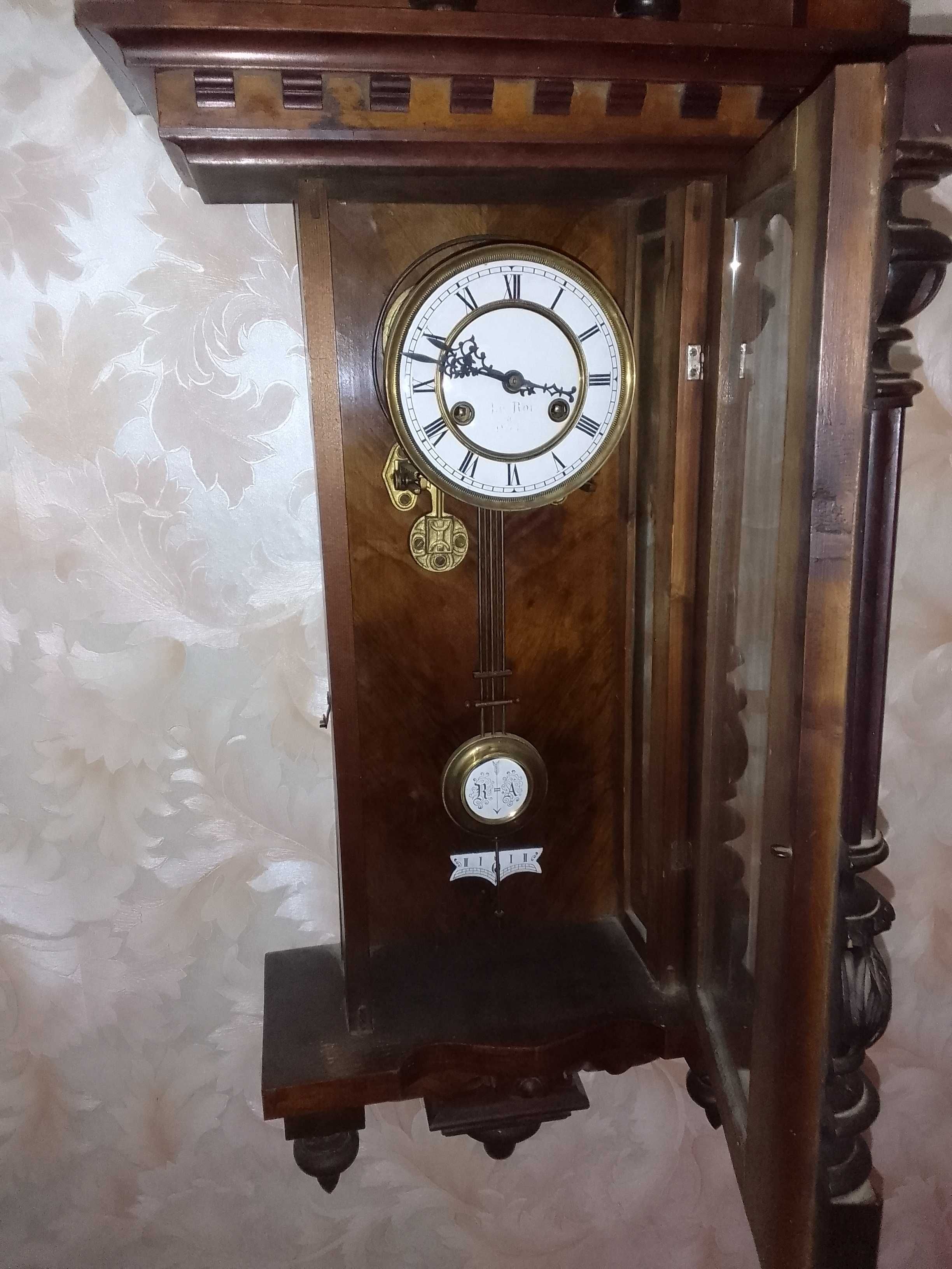 Часы старинные настенные Le Roy de Paris