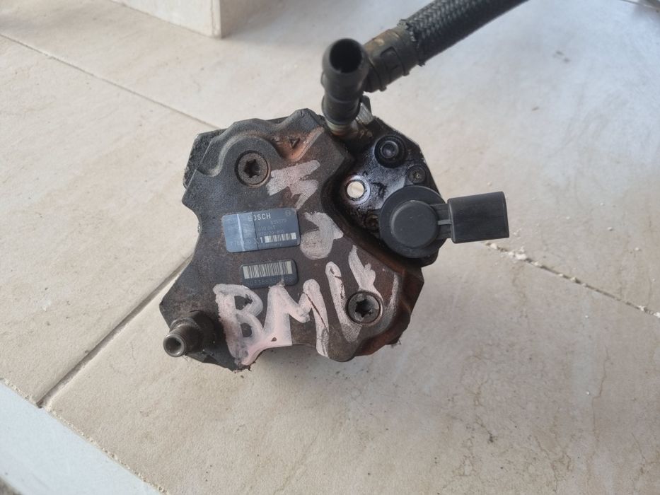 Regulator presiune pompă injecție Bosch  bmw seria 1