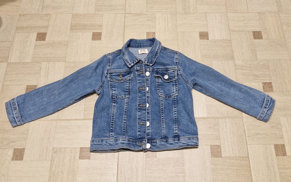 Geaca de blugi pentru fetite -Zara & Koton- marimea 122