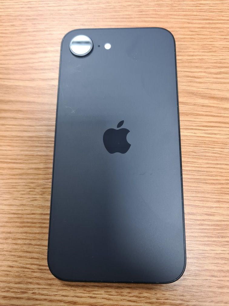 IPhone 16e impecabil cu garanție