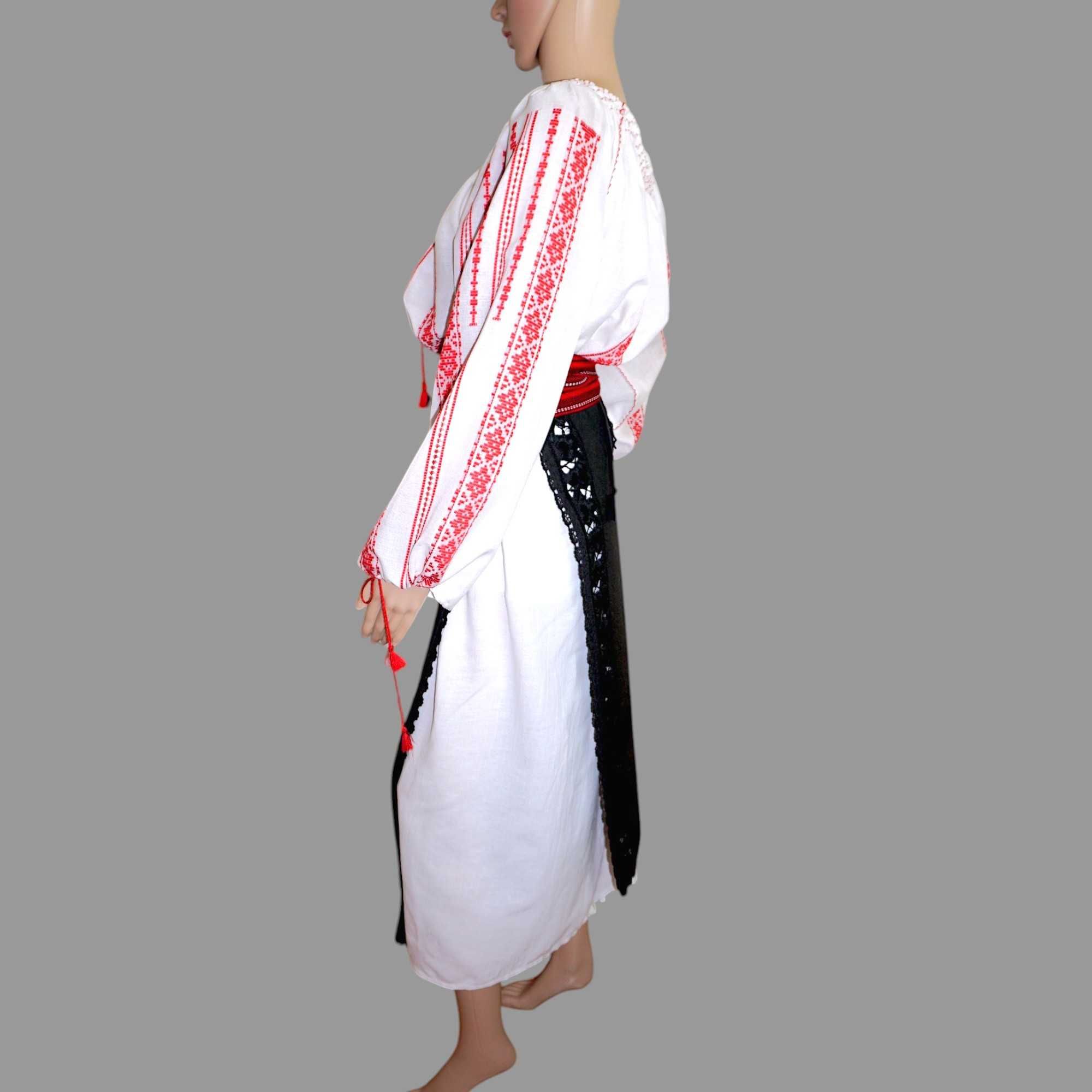Costum popular cu ie tesuta manual marimea L-XL