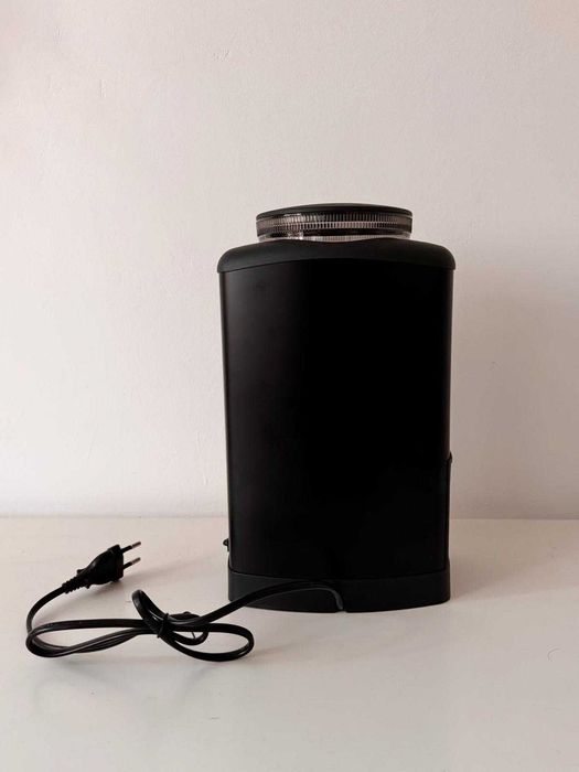 Vând Râșniță Cafea Wilfa Svart Aroma - NOUĂ, dar desigilată!