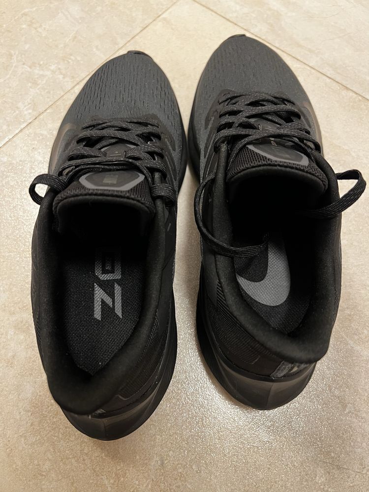 Маратонки женски 41 номер - Nike running zoom winflo 7 black