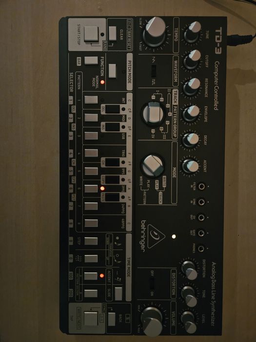 Behringer TD-3 Analog Bass