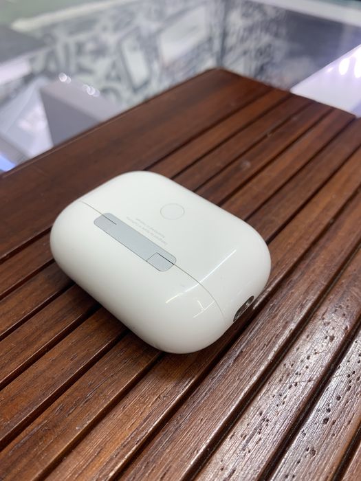 AirPods Pro 2 Lightning