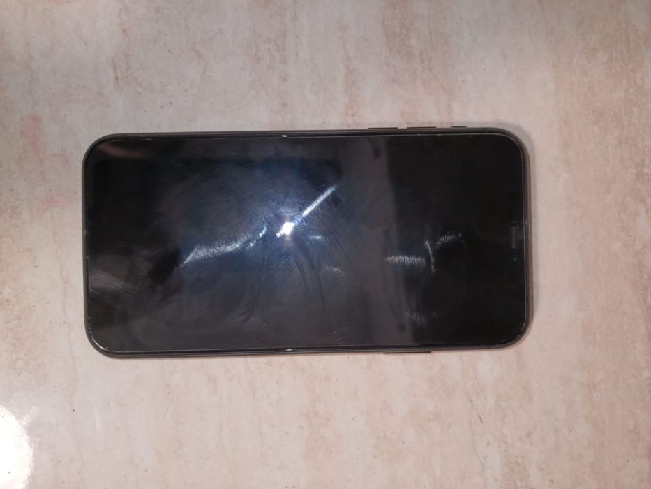 Iphone 11 ,128 gb,84%bateria