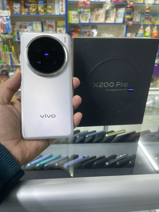 Vivo x200 pro EAC память 16/512