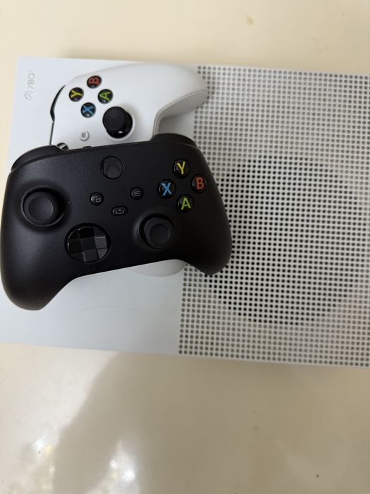 Продам Xbox one s