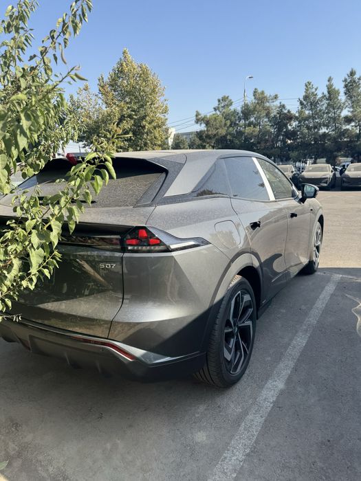 Deepal S07 Hybrid 2025