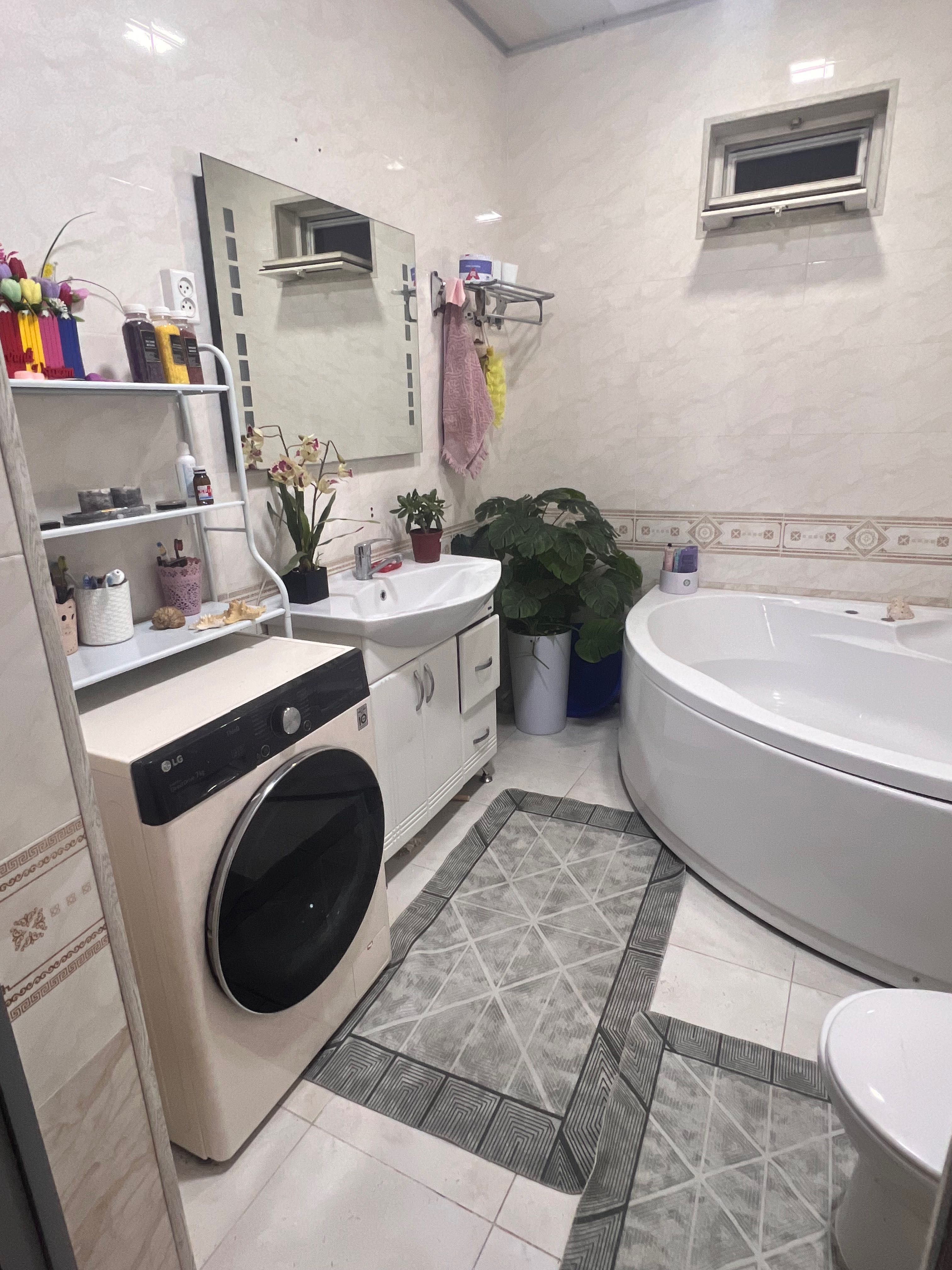 Сергелийский район, Недалеко от индекса! Продам ДОМ 5 комнат,участок 4