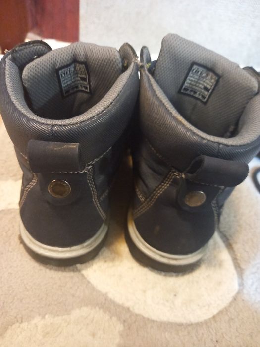 Зимни детски боти