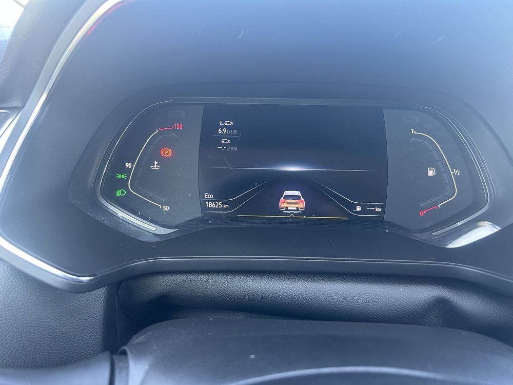 Рено Каптюр 2021г.1.0куб.91ps 18000km