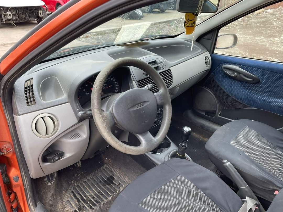 Fiat Punto 1.2 16v 2000г НА ЧАСТИ