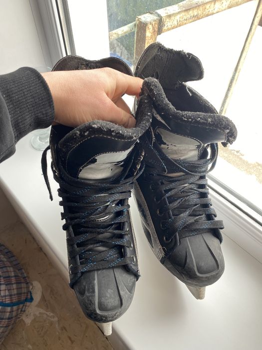 Продам коньки