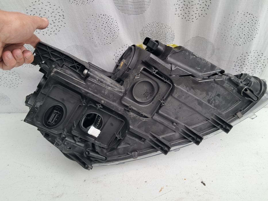 Фар Seat Alhambra