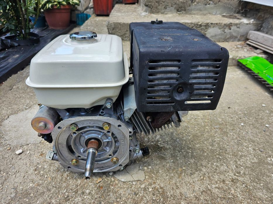 Двигател HONDA 9.к.с за Косачка,Фреза,Агрегат и др. ПЕРФЕКТЕН