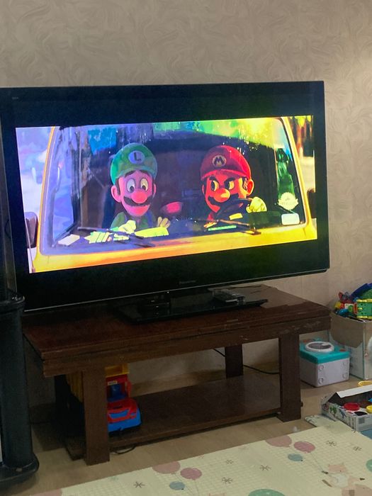 Плазмен Телевизор