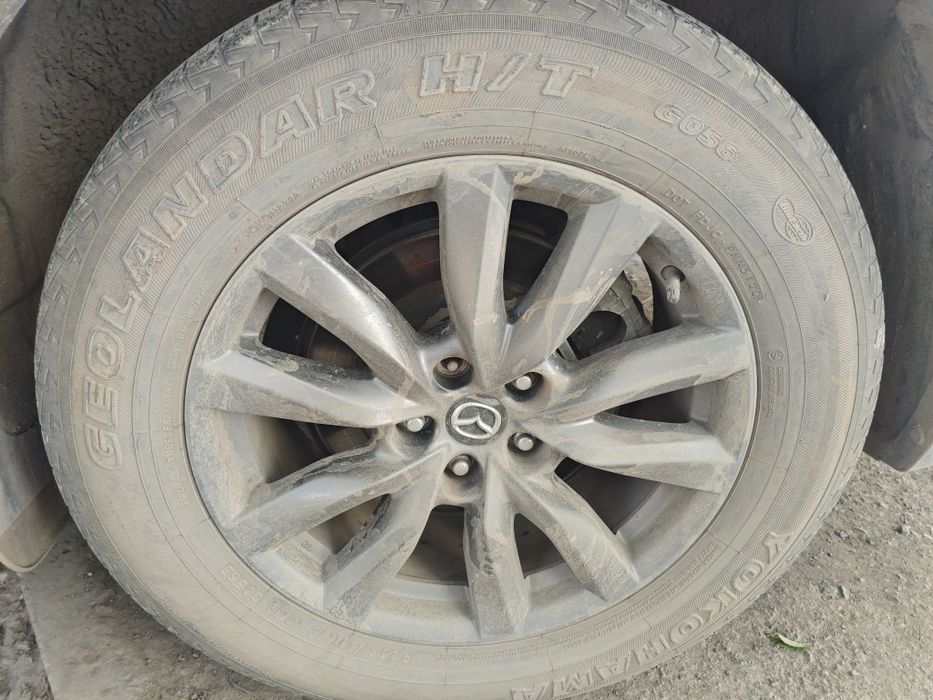 Продам резину 255/60/18