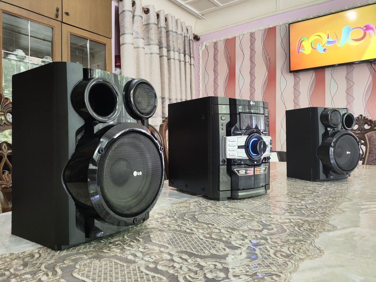 Orginal usb LG holati zo‘r bass va ovozi ham zo‘r