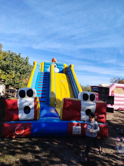 Надуваем батут в