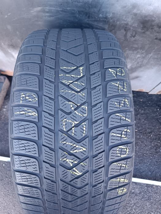 275/40/19 Pirelli