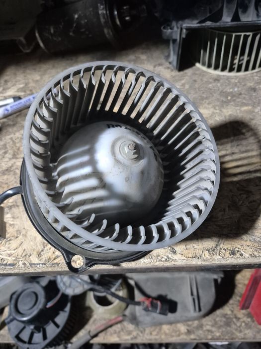 Моторчик печки митсубиси