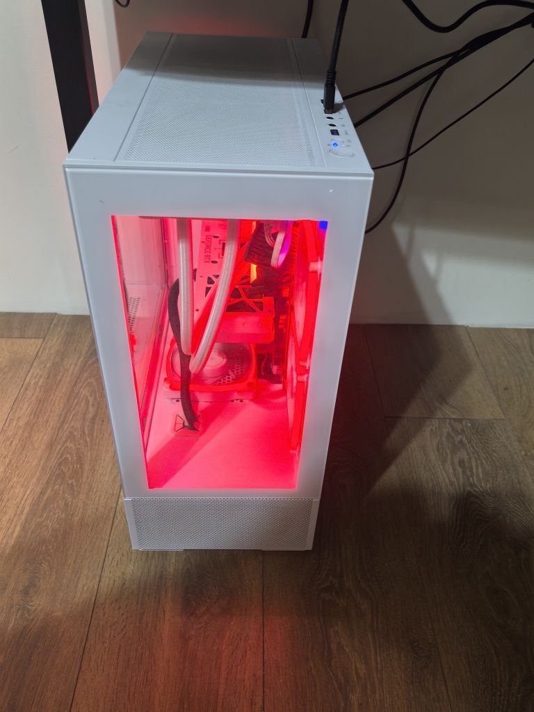 Invidia 4070 super Intel core i5 14400f