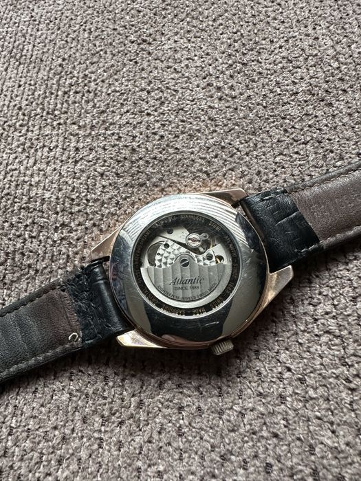 Продавам часовник ATLANTIC,