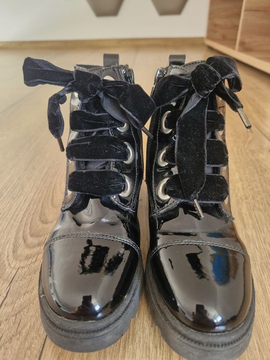 Ghete/botine  lăcuite elegante Melanie