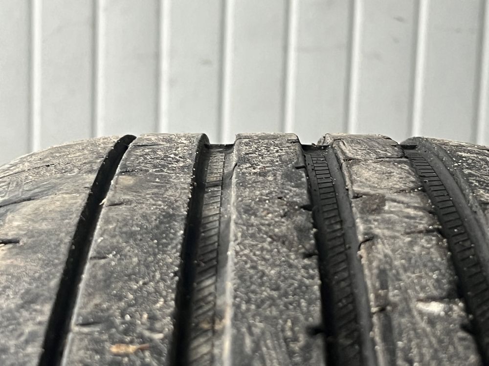 Гуми 235/65/18 GoodYear Eagle F1