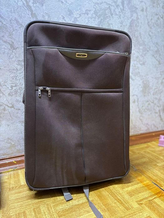 Сумка на колесиках