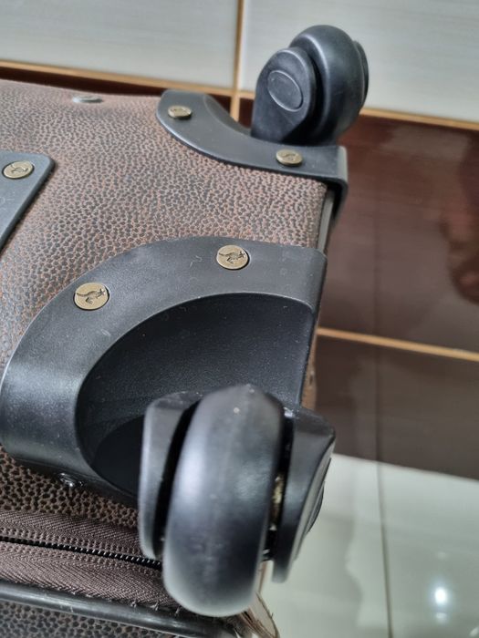 Troler voiaj KANGOL 44/34/22 maro