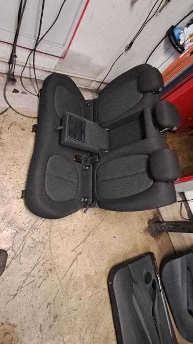 седалки и кори комплект за X1 F48 салон