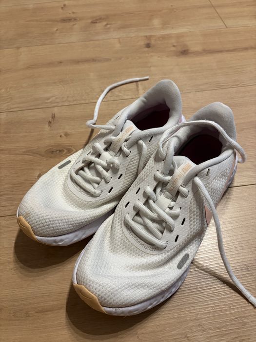 Дамски обувки nike