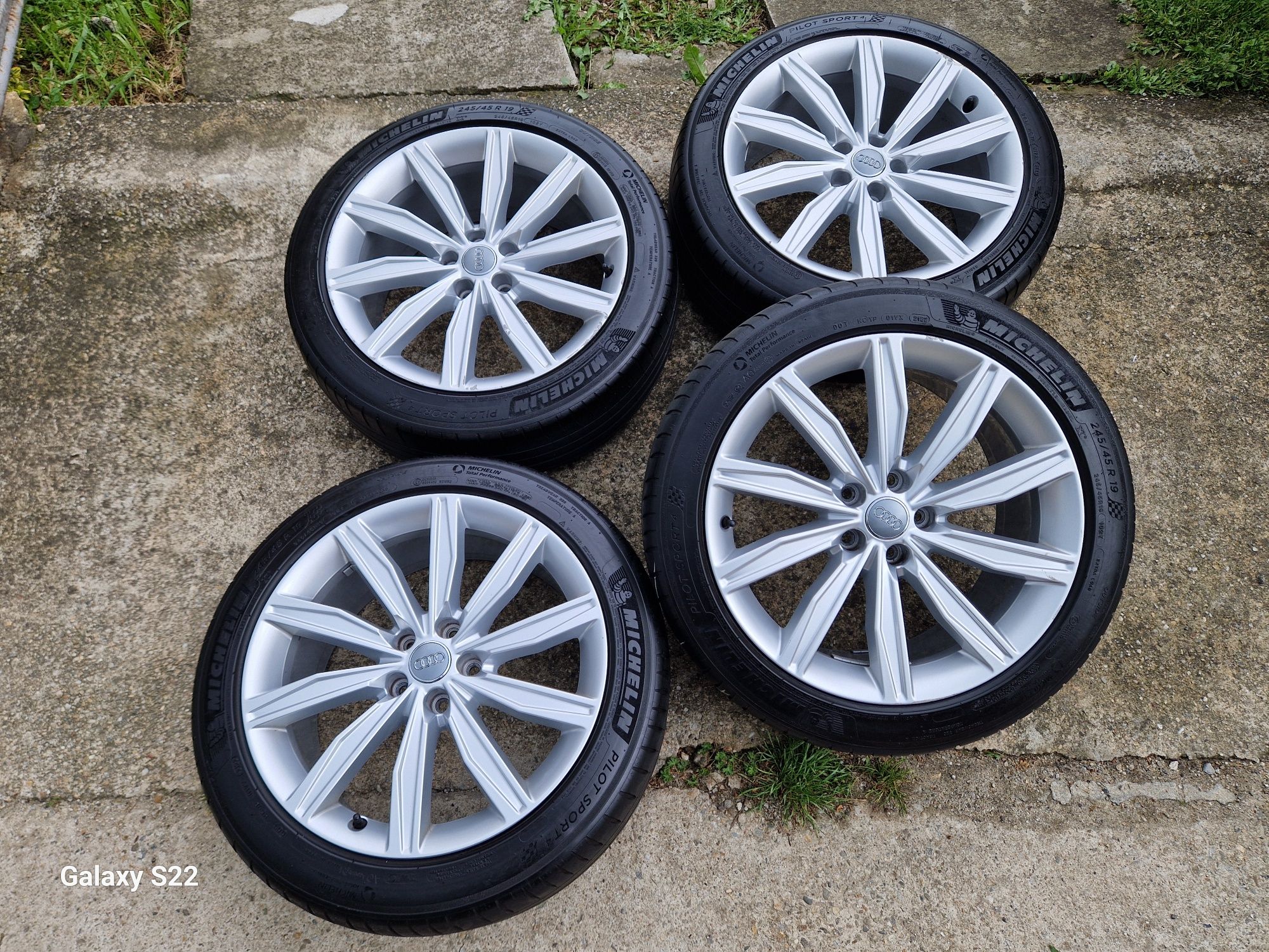 Jante Audi A6 S6 anvelope vara 245 45 19