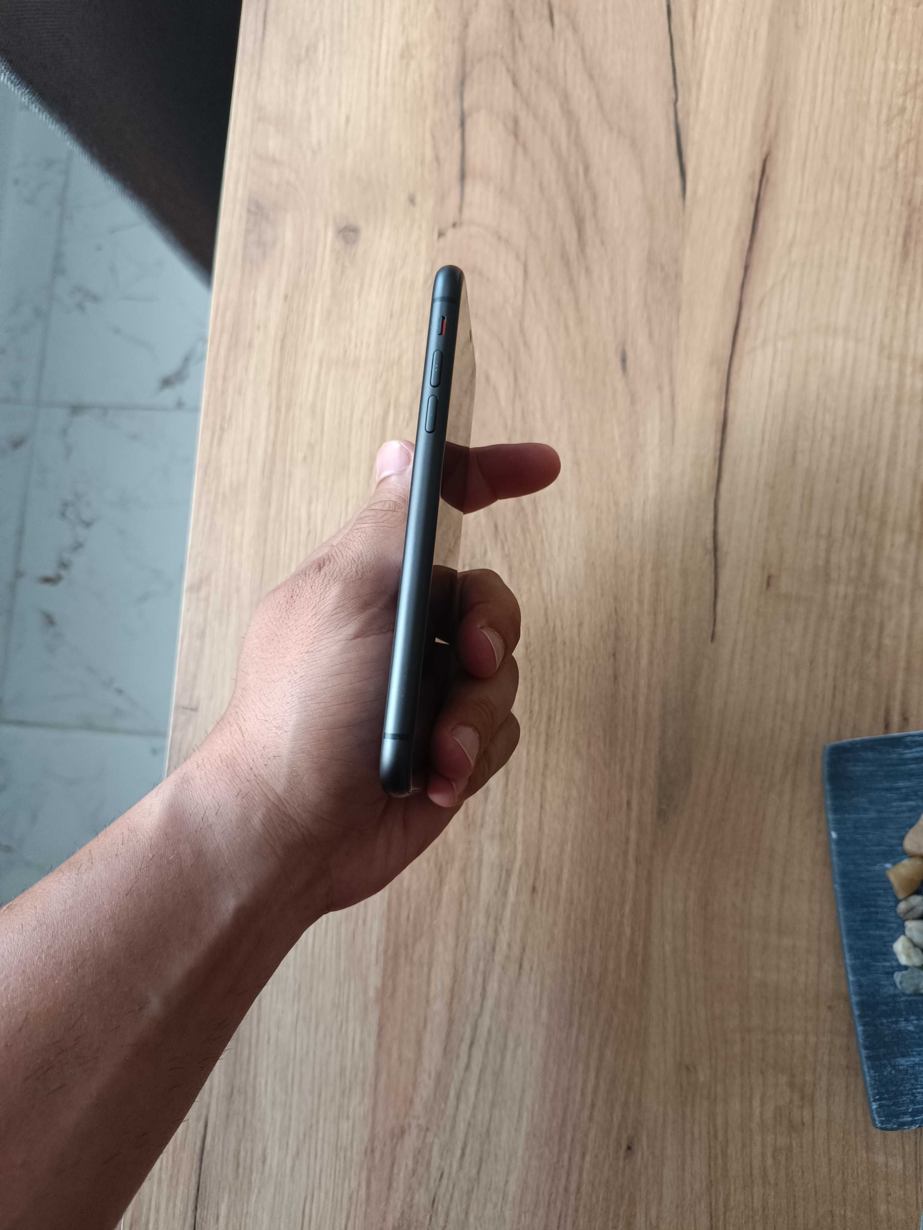 iPhone 11  Black Перфектен