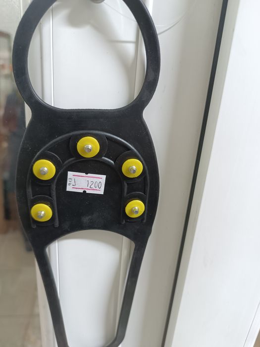 Шипы на обувь цена 1200 за пару