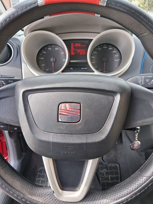 Seat Ibiza, An 2011, 1.4 Benzină