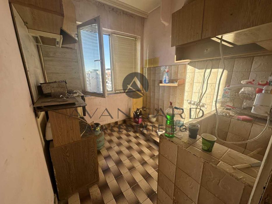 Продава се Двустаен апартамент в Пловдив, Изгрев - 63 кв.м за 985 €/кв.м - Снимка #1