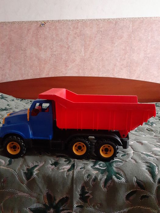 Машина "Самосвал", для игр.