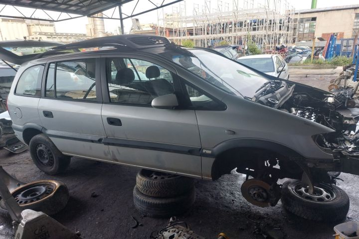 Galerie admisie 55 352 021 Opel Zafira A