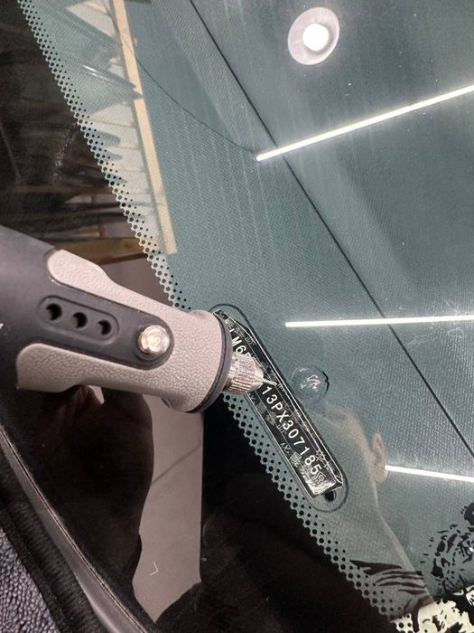 Ремон автостекол (лобовых)( ойна) возможен выезд.