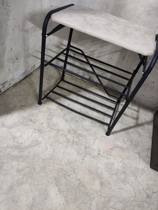 Тумбочка под обувь