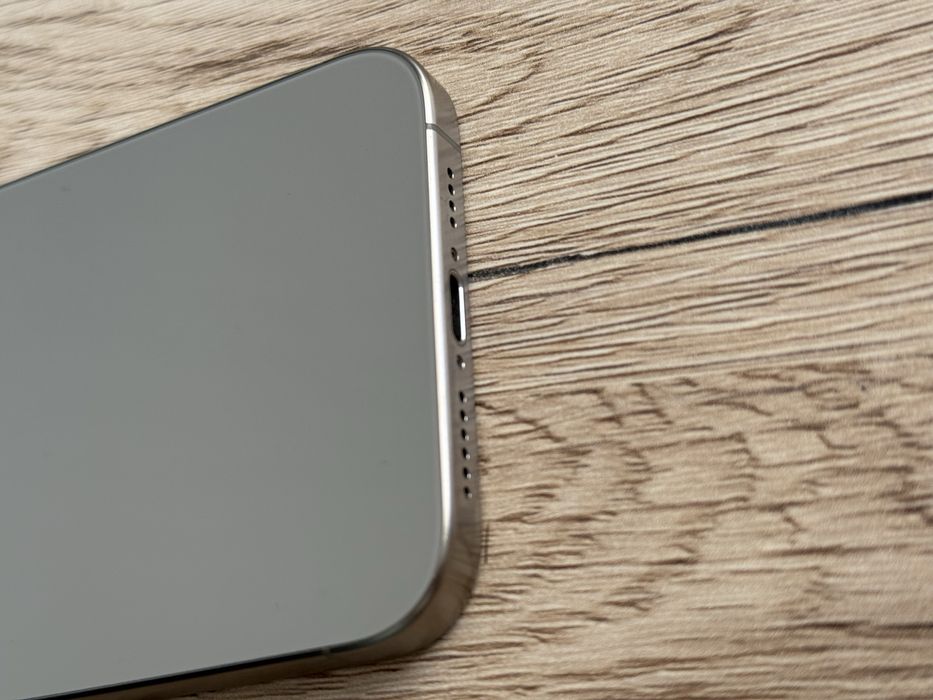 Iphone 15 pro max 256gb natural ПЕРФЕКТЕН 1г гаранция
