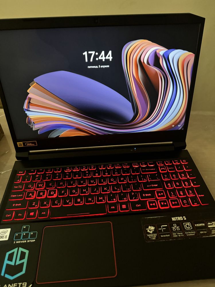 Продам игровой ноутбук ACER nitro 5