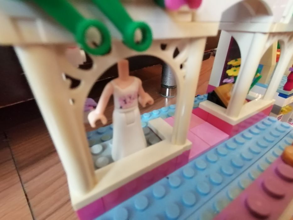 Конструктор Lego Friends 41058 Търговски център Хартлейк