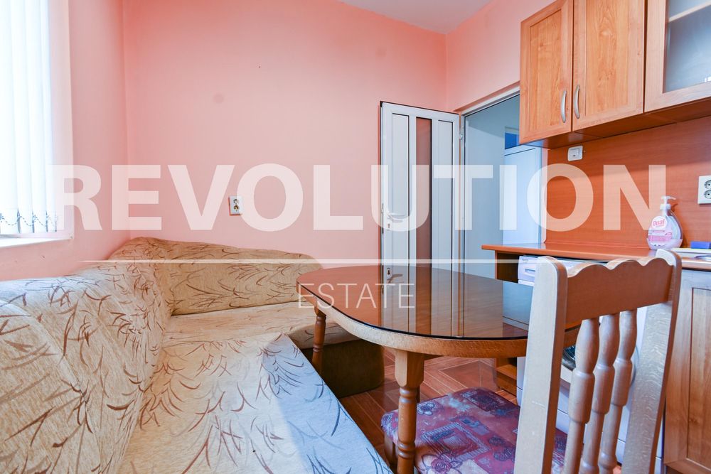 Дава се под наем Двустаен апартамент в София, Сухата река - 76 кв.м за 600 € - Снимка #3