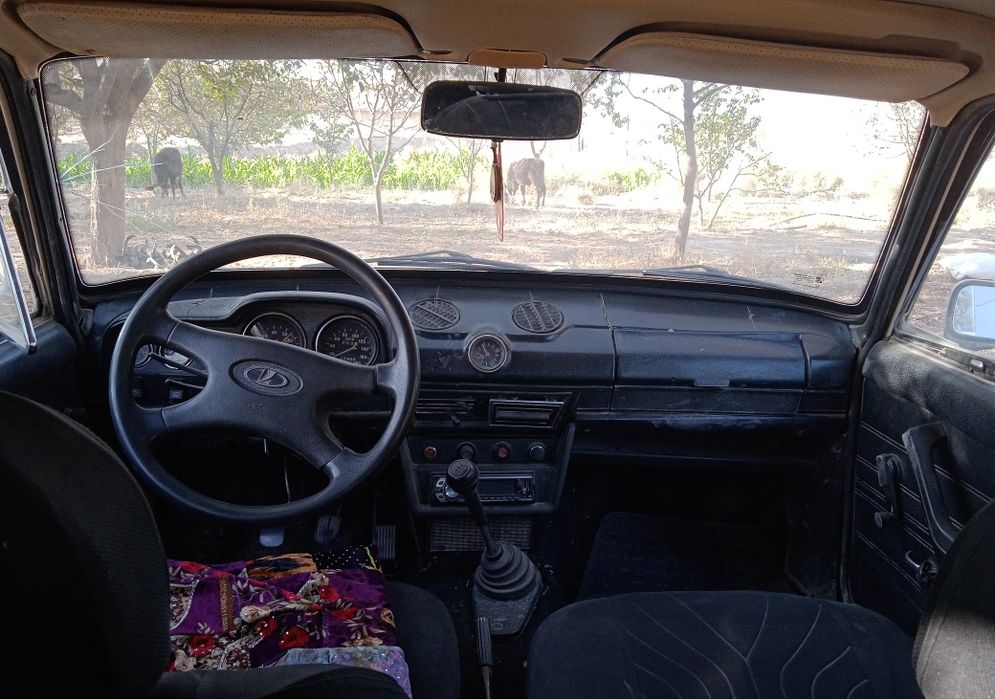 Vaz 2106 sotiladi