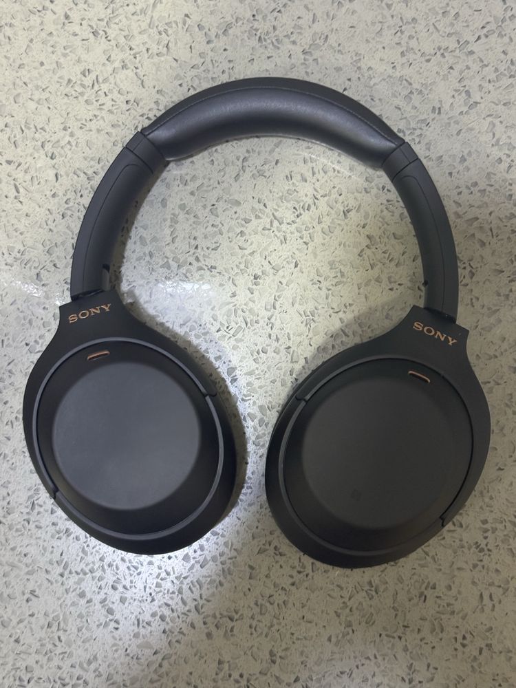 Sony  WH-1000XM4